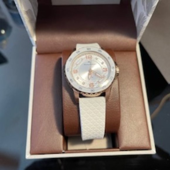 Tommy Bahama NWT Surfside w/ Swarovski Crystals White Strap Watch Retail